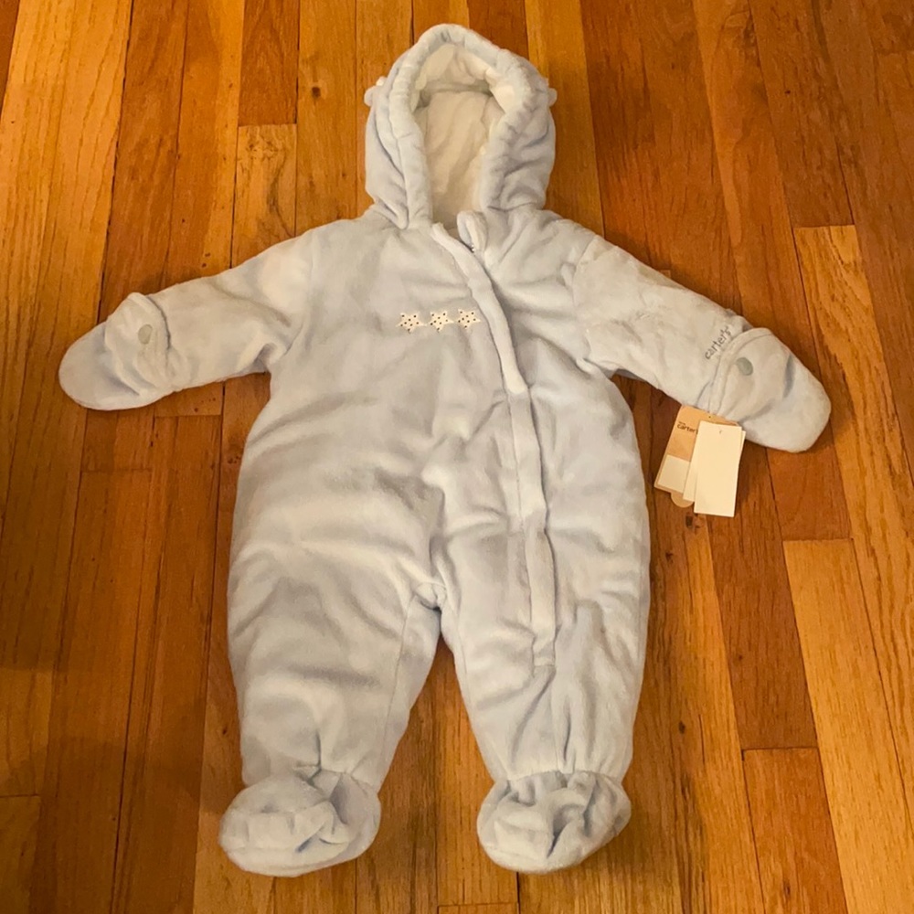 Carter’s snow suit 3-6 months